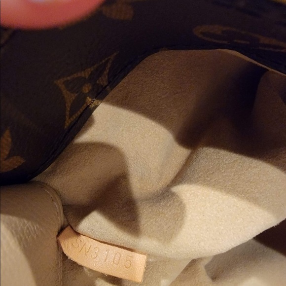 Louis Vuitton Pallace MM - Picture 7 of 10